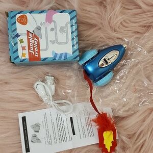 Brand New MIGI PAWS JUNGLE TROLLEY AUTOMATIC CAT TOY 🐱